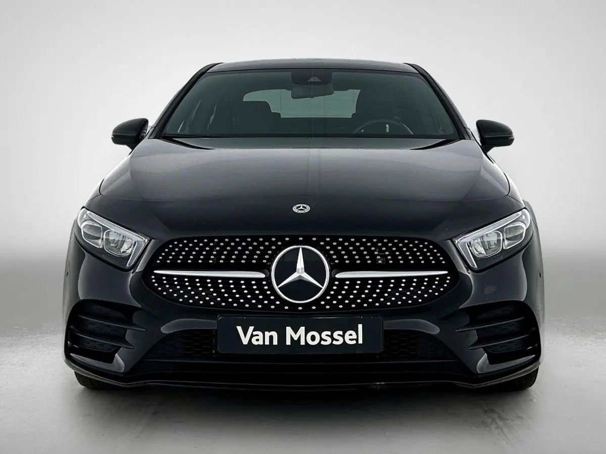 250 e AMG Line | SOH 97,4% | ACHTERUITRIJCAMERA | STOELVERWARMING | APPLE CARPLAY - ANDROID AUTO | WIDE SCREEN | CLIMATE CONTROL | CRUISE CONTROL |
