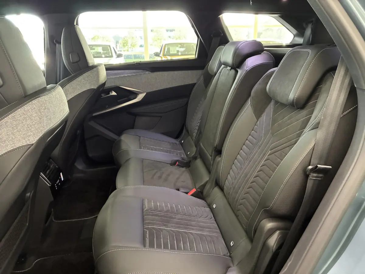GT Exclusive 73 kWh 7p Schuifdak l Leder interieur l Elektrische stoelen l Massage stoelen