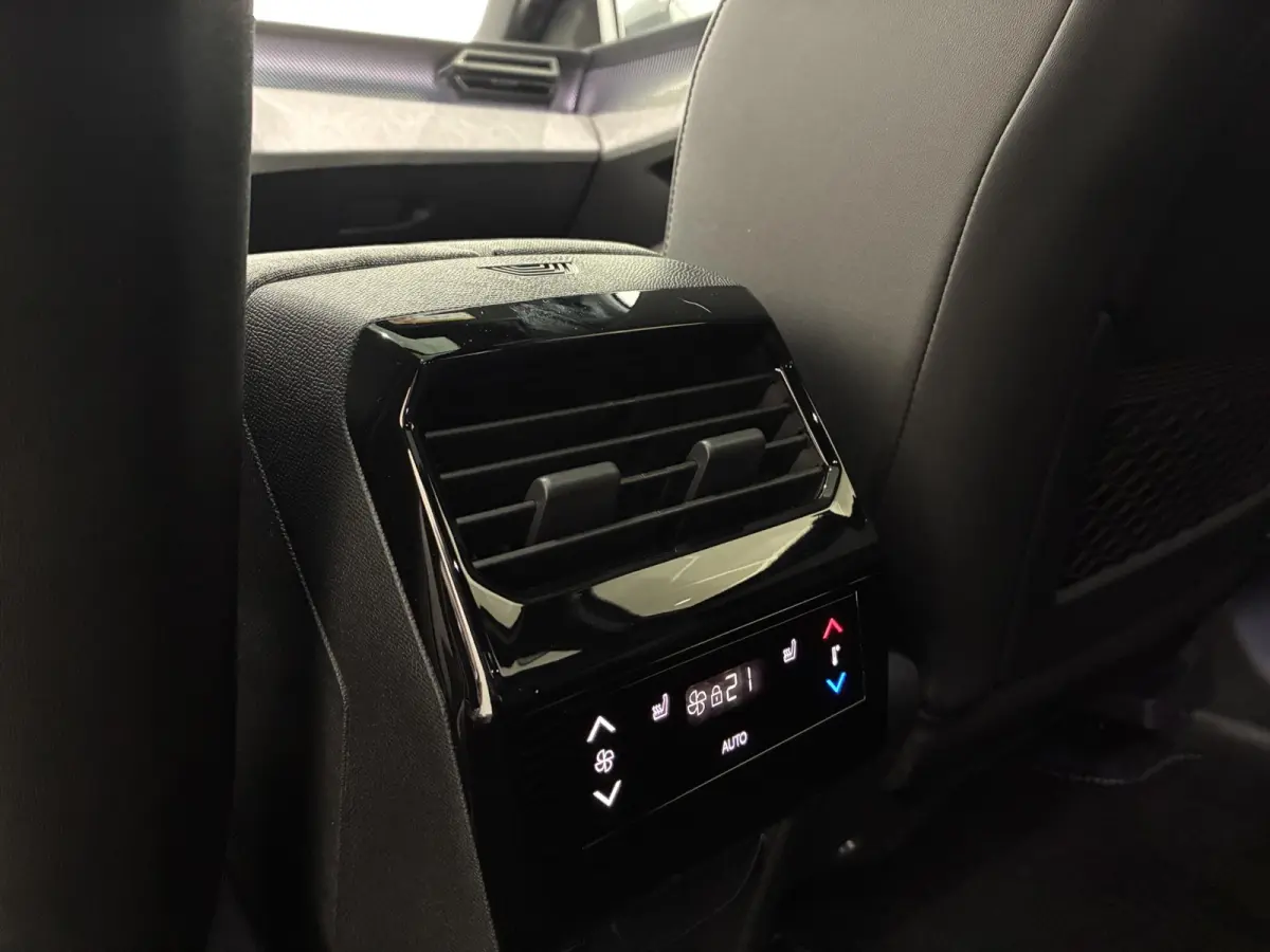 GT Exclusive 73 kWh 7p Schuifdak l Leder interieur l Elektrische stoelen l Massage stoelen