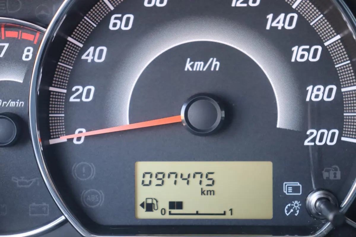 1.0 Active, Apple Carplay, Airco, Dealeronderhouden, Navi, LMV, Prijs Is Rijklaar Inclusief 6 Maanden Garantie