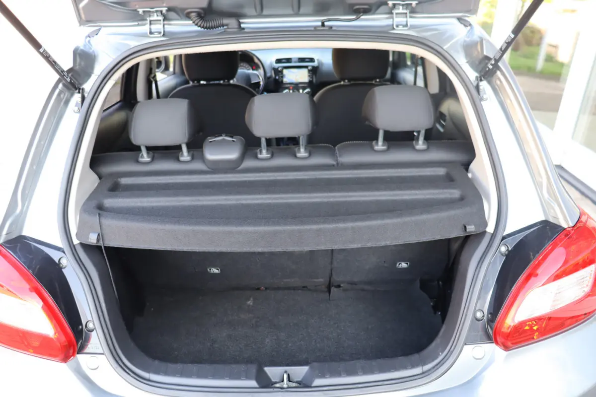 1.0 Active, Apple Carplay, Airco, Dealeronderhouden, Navi, LMV, Prijs Is Rijklaar Inclusief 6 Maanden Garantie