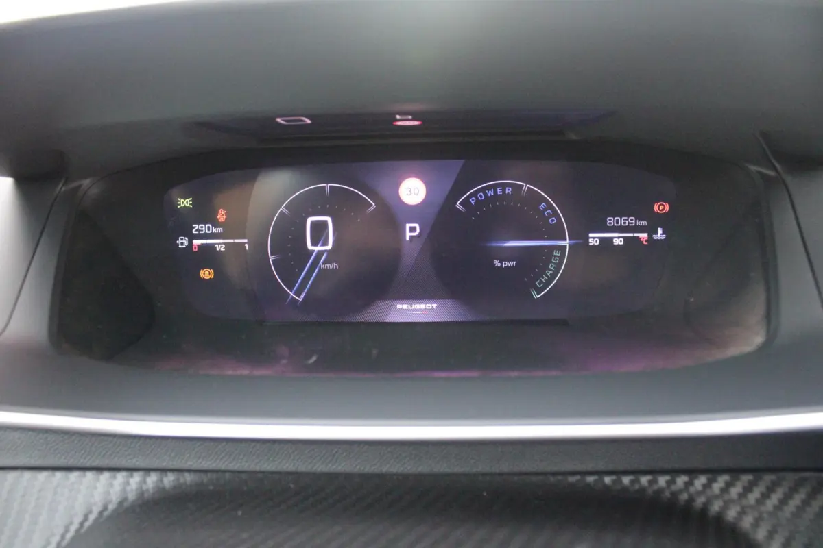 1.2 Hybrid 145PK AUTOMAAT GT PACK | ELEKTRISCH BEDIENBARE BESTUURDERSSTOEL MET MASSAGE FUNCTIE | ALCANTARA BEKLEDING | STOEL VERWARMING | CRUISE CONTROL | DAB+ RADIO | APPLE CARPLAY/ANDROID 
