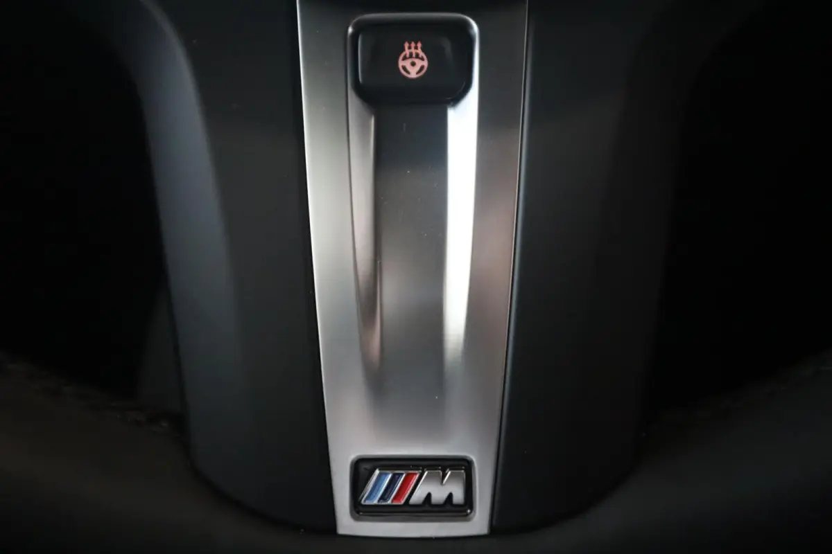 320e M-Sportpakket | Comfort Access | Stuurwielrand verwarmd | Camera