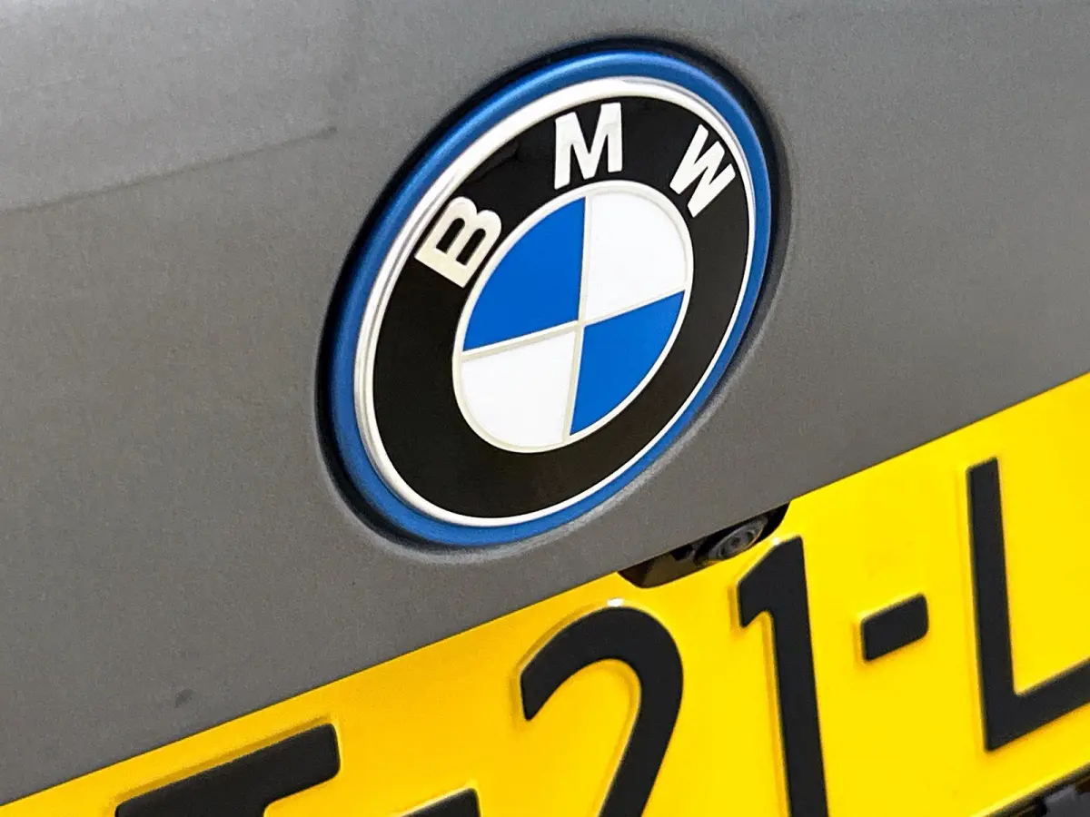225e xDrive M-SPORT | PANO | SHADOW-LINE | CAMERA