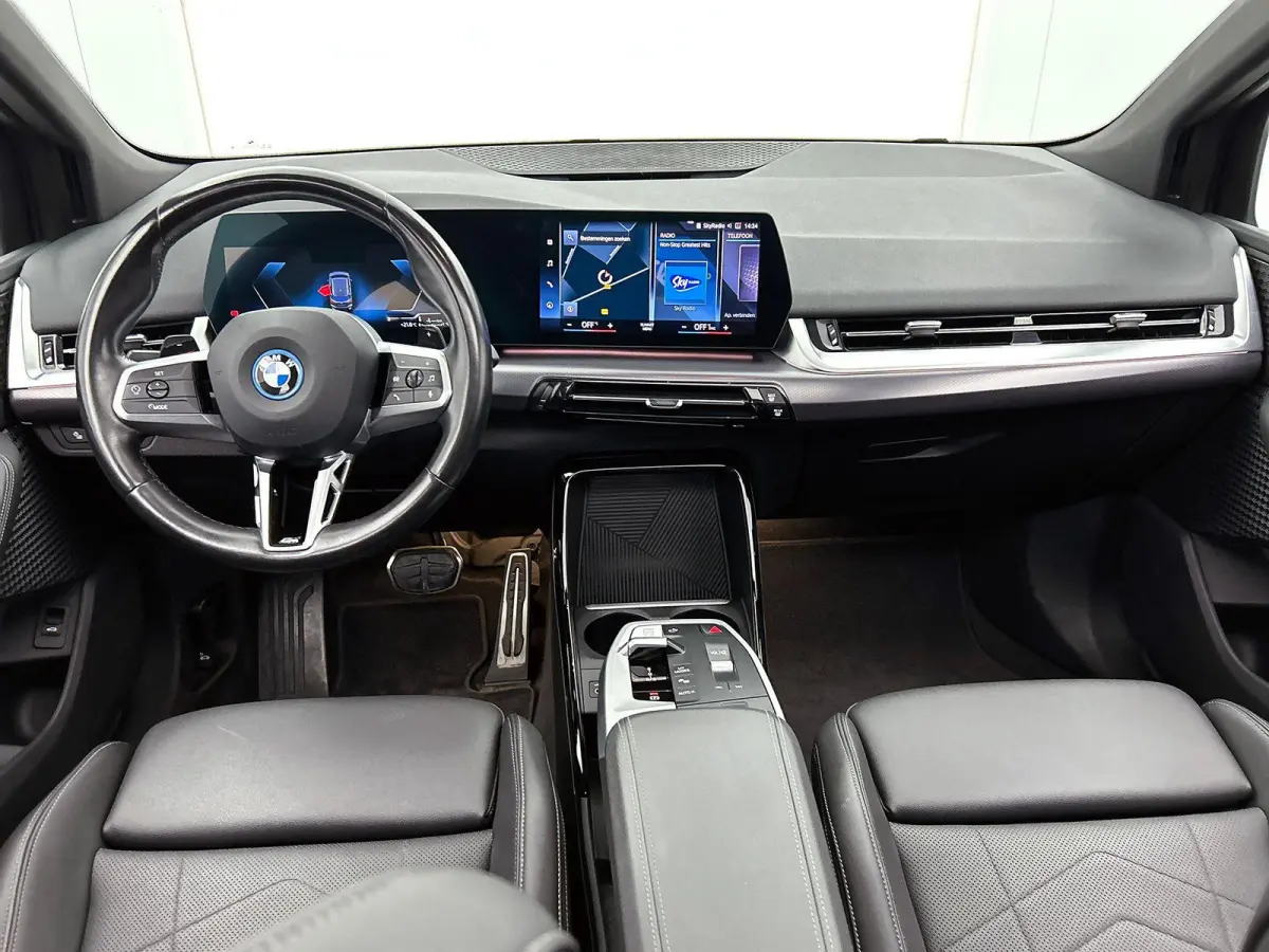 225e xDrive M-SPORT | PANO | SHADOW-LINE | CAMERA