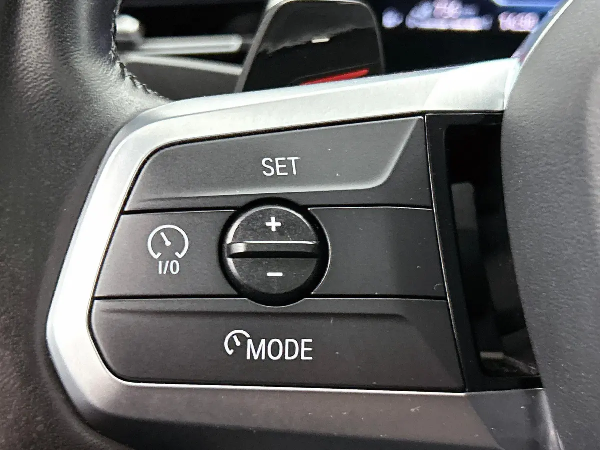 225e xDrive M-SPORT | PANO | SHADOW-LINE | CAMERA