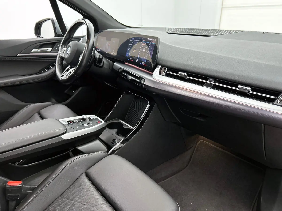 225e xDrive M-SPORT | PANO | SHADOW-LINE | CAMERA