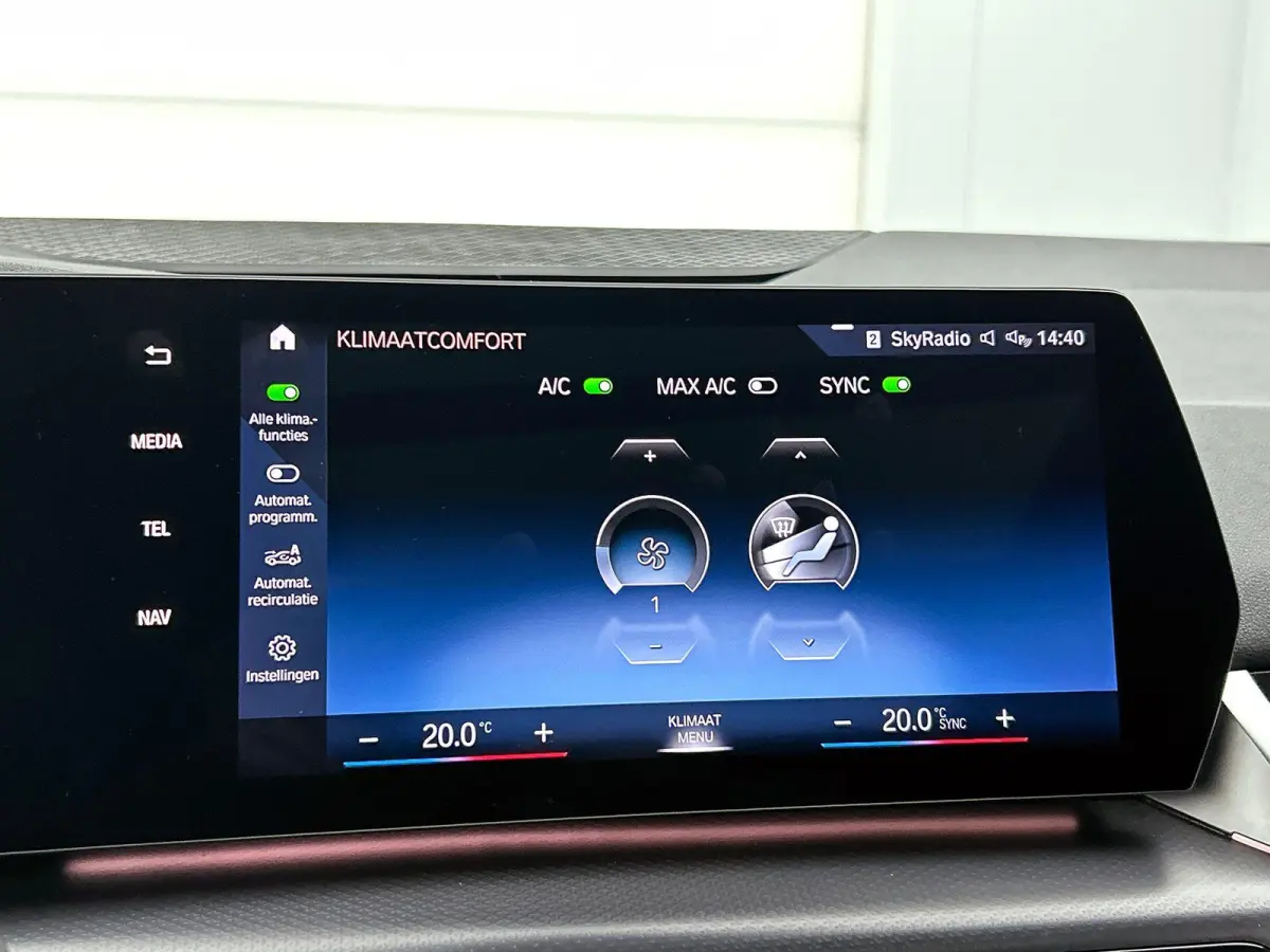 225e xDrive M-SPORT | PANO | SHADOW-LINE | CAMERA