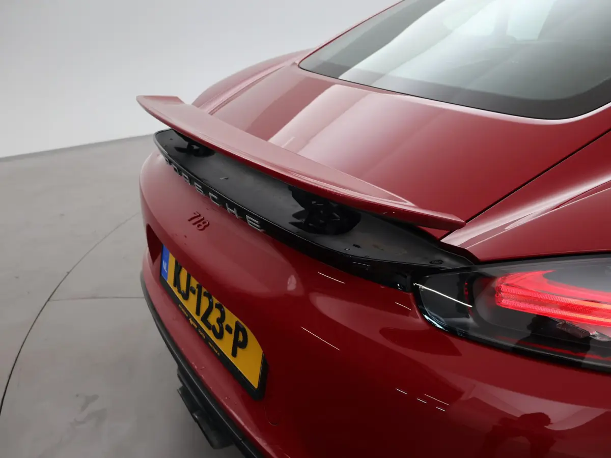 S 2.5 350 PK PDK KARMIJNROOD ORIG. NL | 20 INCH | CARPLAY | PASM | BOSE | CAMERA