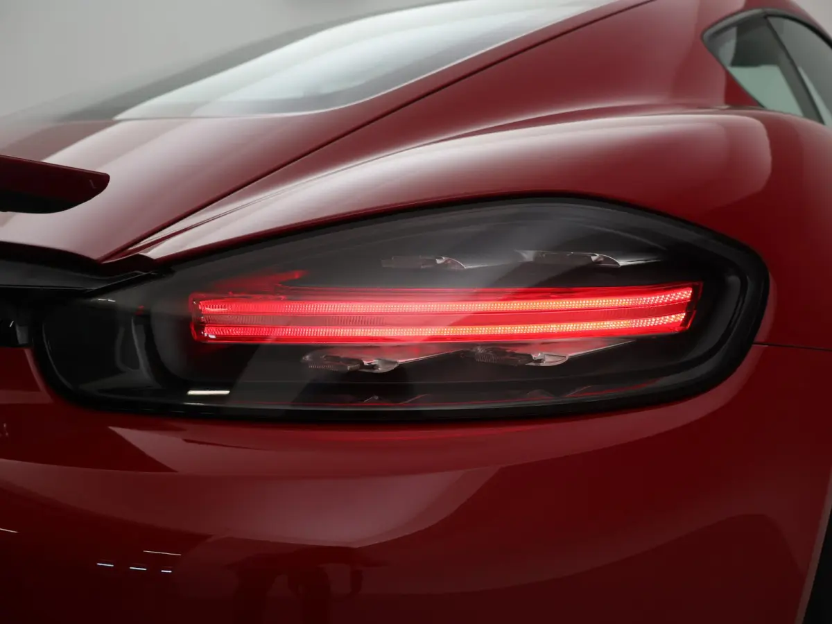 S 2.5 350 PK PDK KARMIJNROOD ORIG. NL | 20 INCH | CARPLAY | PASM | BOSE | CAMERA