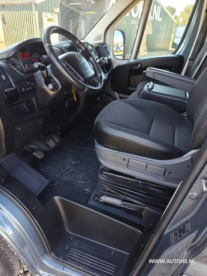 333 2.2 BlueHDi 165 PK L3H2 Premium, 1e Eig , euro 6, cruise , camera , navi , apk 10- 2027 , NW motor bij 118000 km