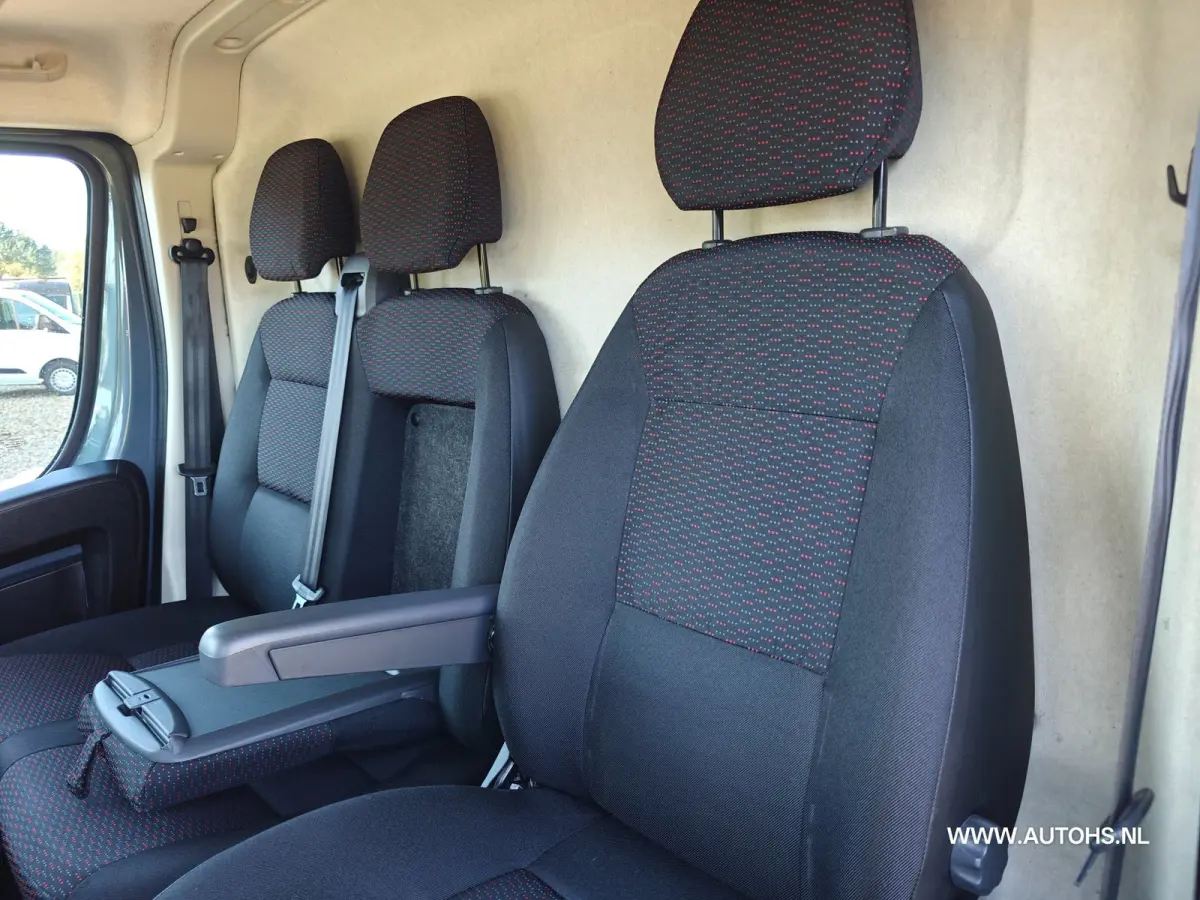 333 2.2 BlueHDi 165 PK L3H2 Premium, 1e Eig , euro 6, cruise , camera , navi , apk 10- 2027 , NW motor bij 118000 km