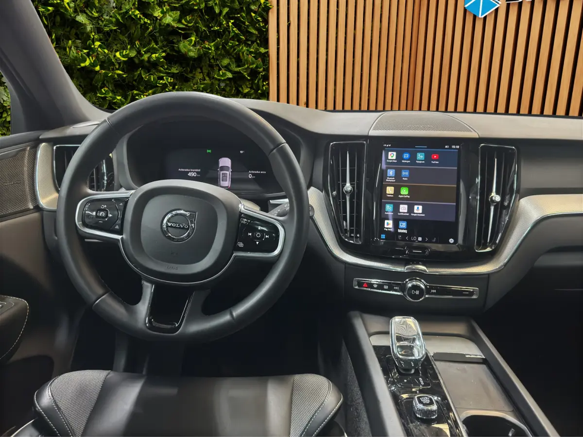 2.0 T6 Plug-in hybrid AWD Plus Black Edition
