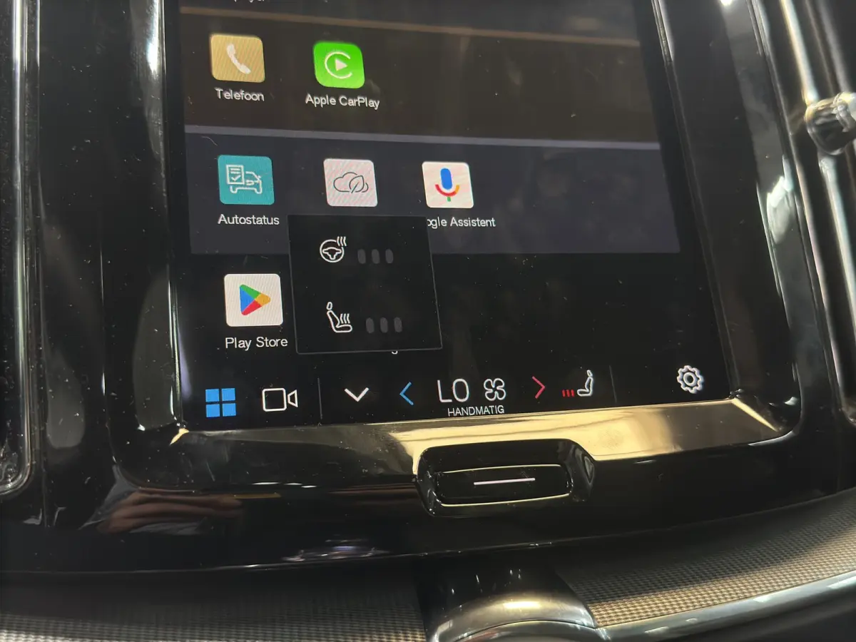 2.0 T6 Plug-in hybrid AWD Plus Black Edition
