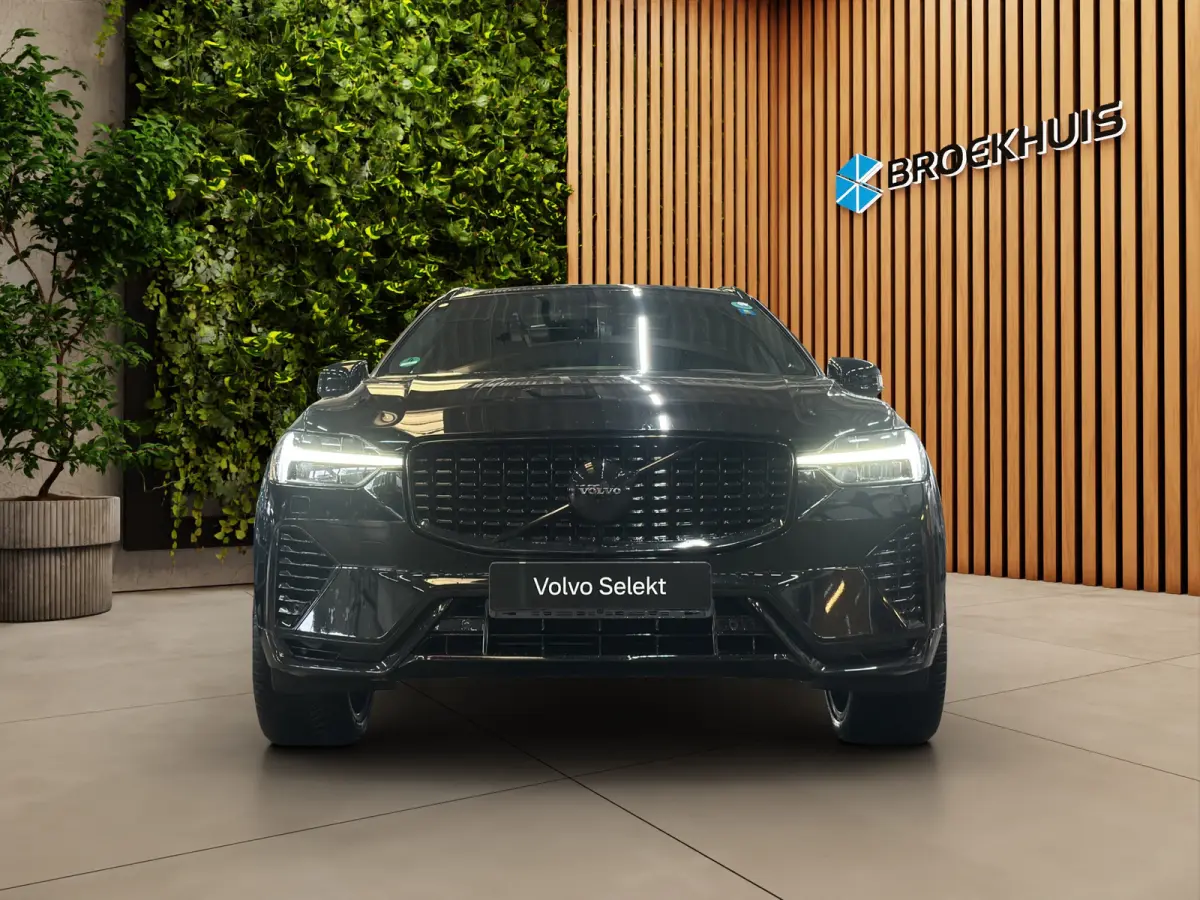 2.0 T6 Plug-in hybrid AWD Plus Black Edition