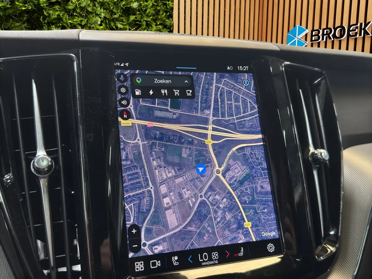 2.0 T6 Plug-in hybrid AWD Plus Black Edition