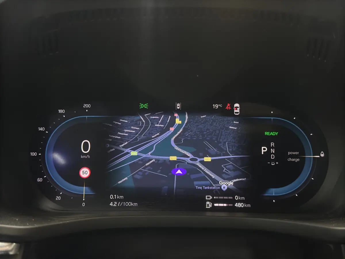 2.0 T6 Plug-in hybrid AWD Plus Black Edition