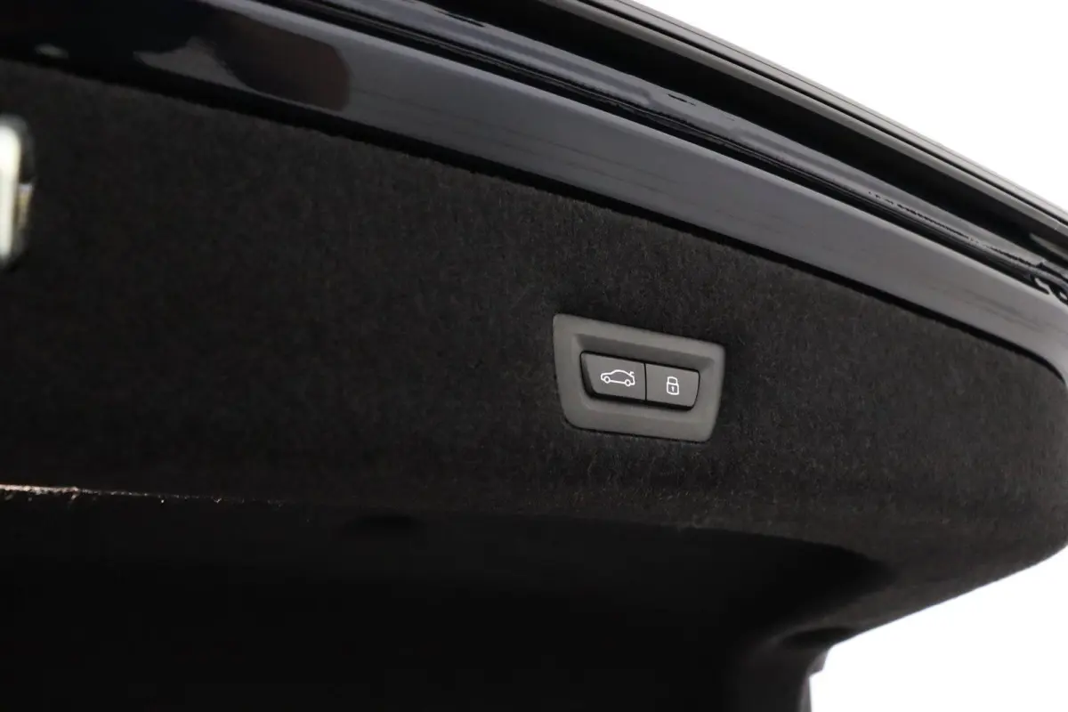 750e xDrive | M Sport | Individual Volleder | Connoisseur & Executive Pack | Executive Lounge | Sky Lounge | Rear-Seat Entertainment Experience | Stoelverwarming & Massage voor/achter | Stoe