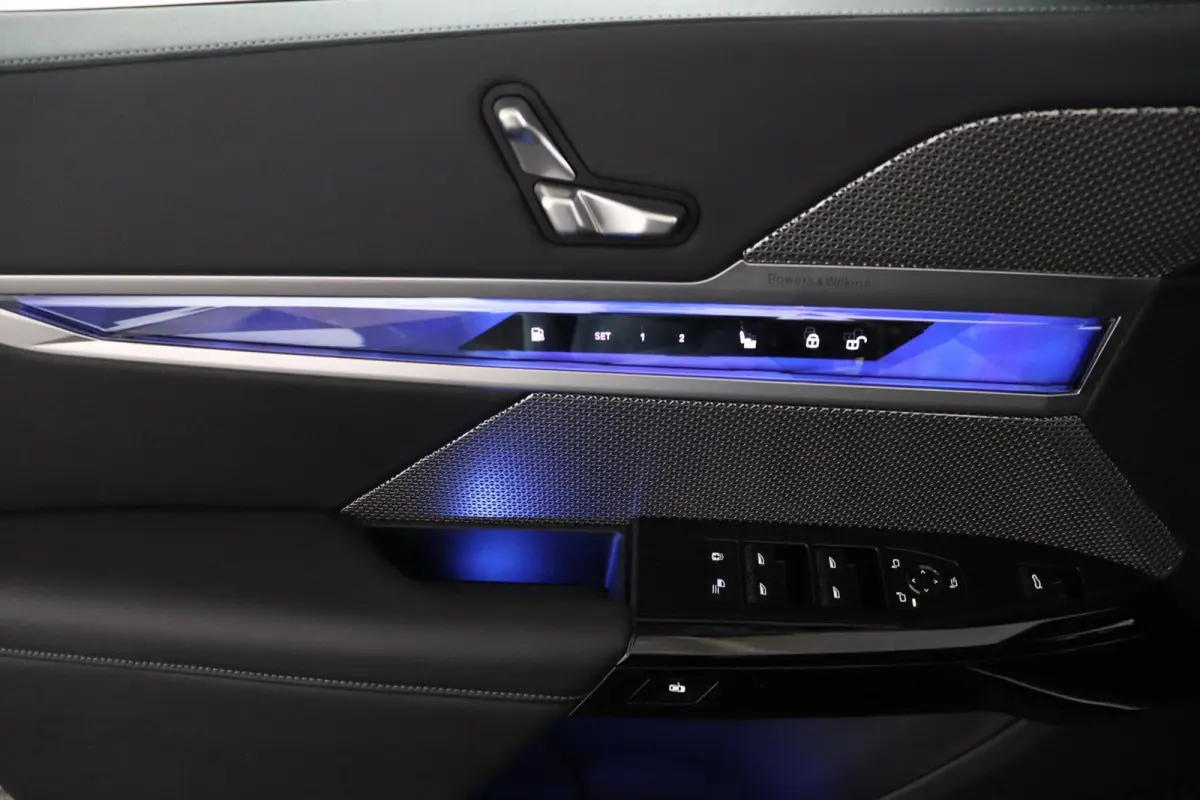750e xDrive | M Sport | Individual Volleder | Connoisseur & Executive Pack | Executive Lounge | Sky Lounge | Rear-Seat Entertainment Experience | Stoelverwarming & Massage voor/achter | Stoe