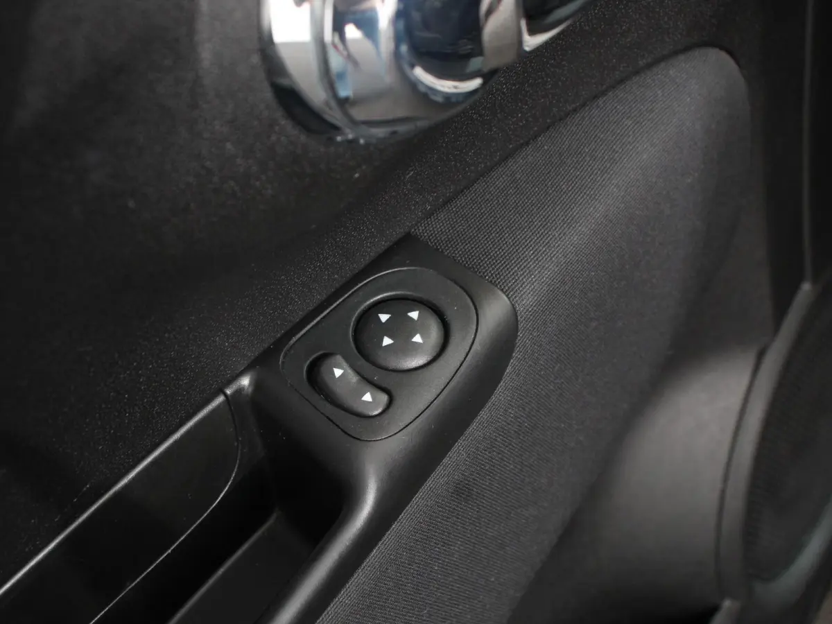 1.0 Hybrid Bellavita Navigatie Apple Carplay/Android Auto Climate Control Lichtmetalen velgen Parkeer sensoren