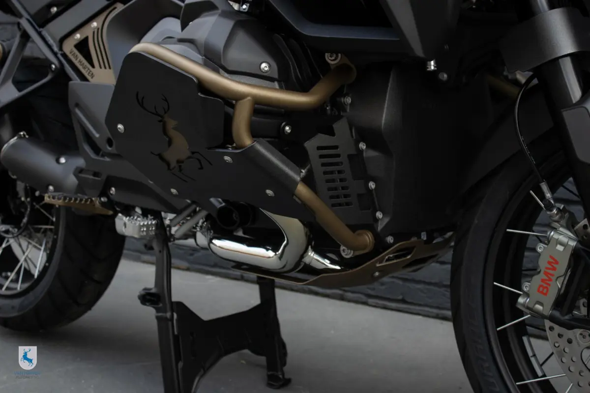 Triple Black / Bronze Edition / Van Harten Design / BOS