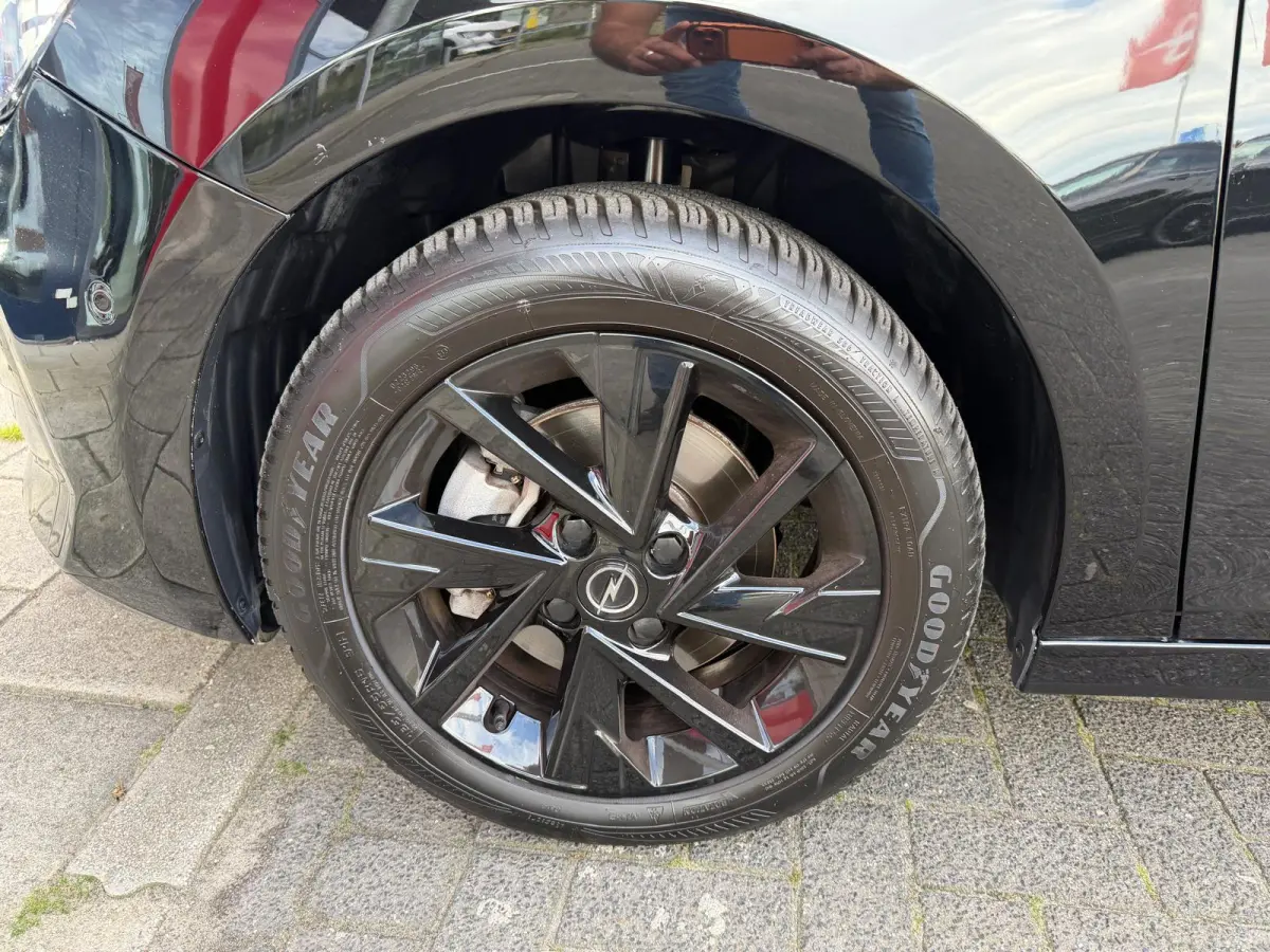 1.2 Turbo GS Line | Camera | Parksensor | LED | Stoelverwarming | Carplay |
