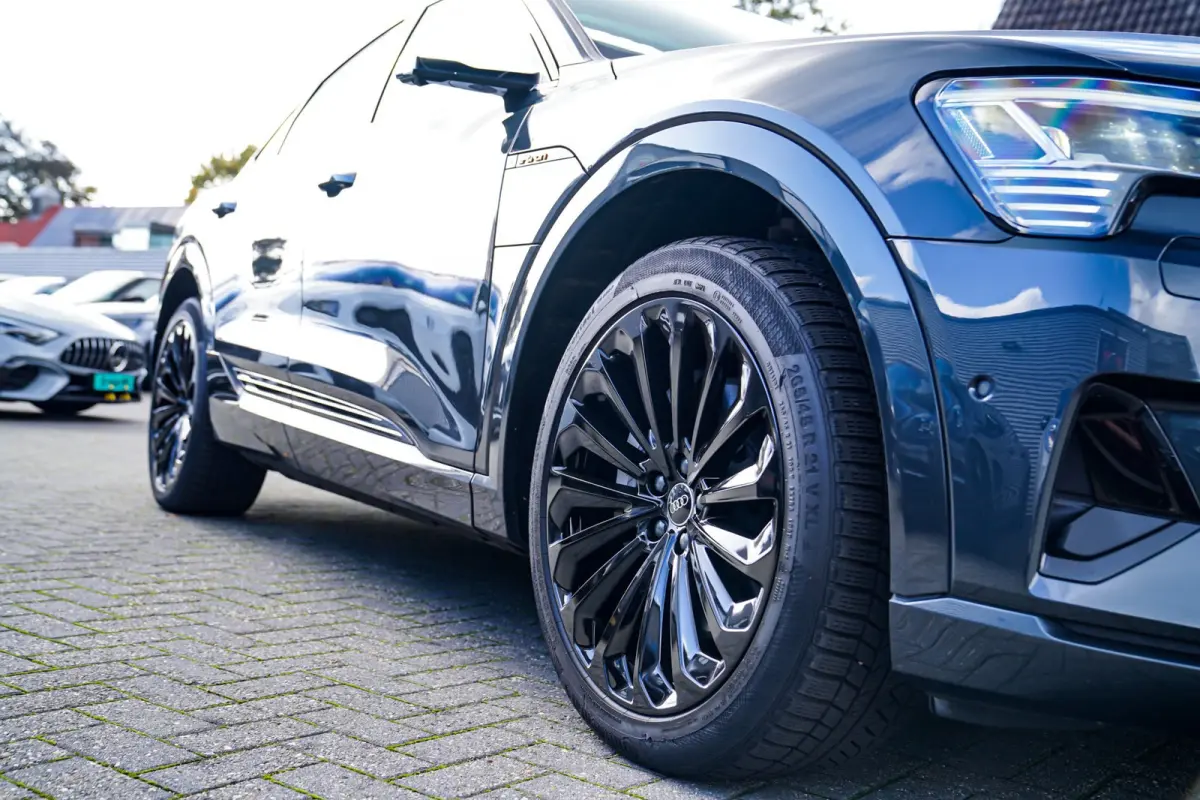 55 quattro S edition 95 kWh |Virtual Mirrors | Head up | Panorama | 360 cam | Trekhaak | Assistentiepakket |