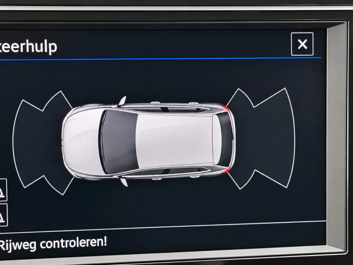1.0 TSI R-Line Business_Navi_Carplay_Led_Virtual cocpit