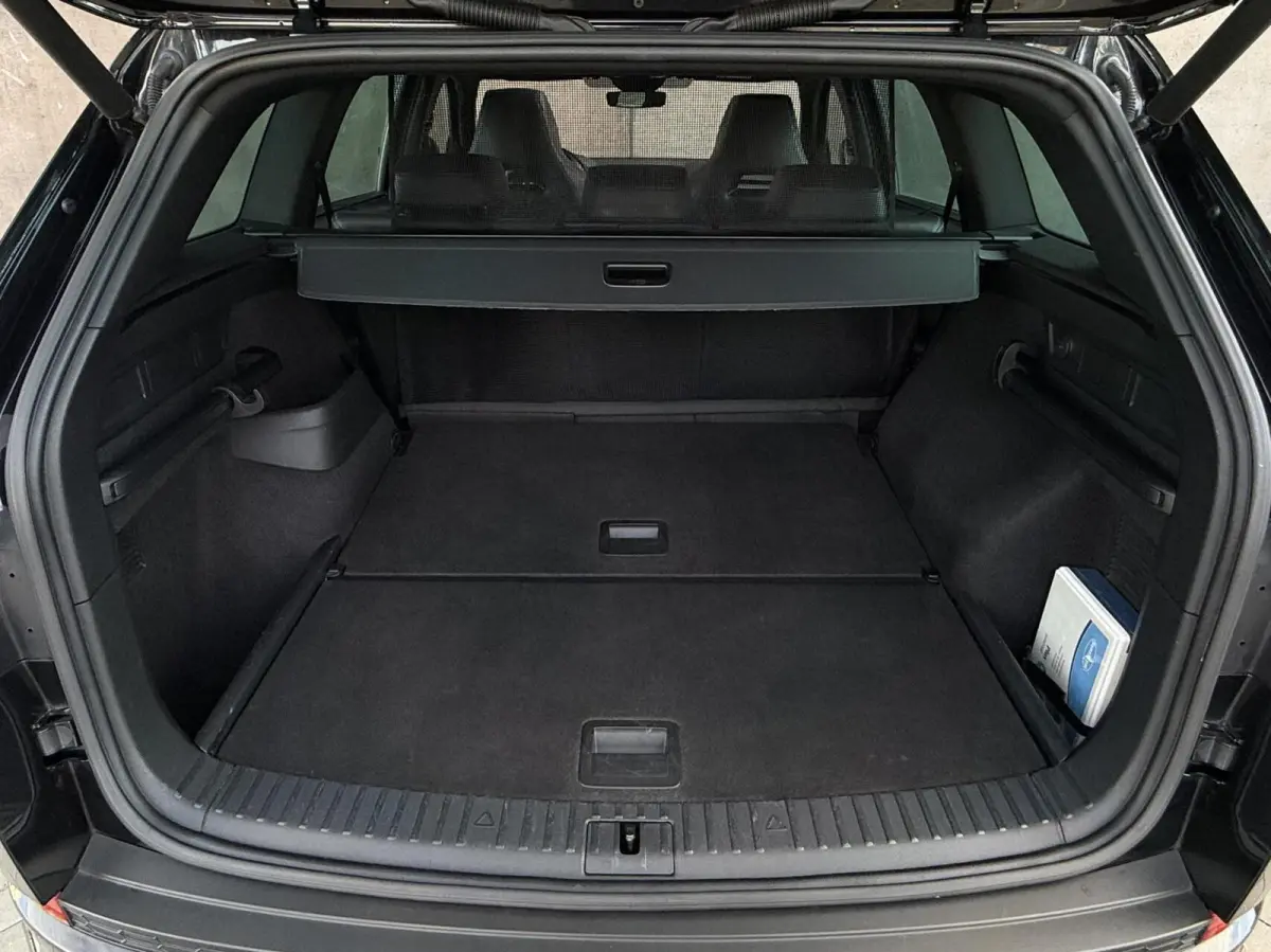 2.0 TSI 4x4 Sportline Business | Panorama dak | Adaptieve Cruise | Dealer onderhouden | Memory stoelen |