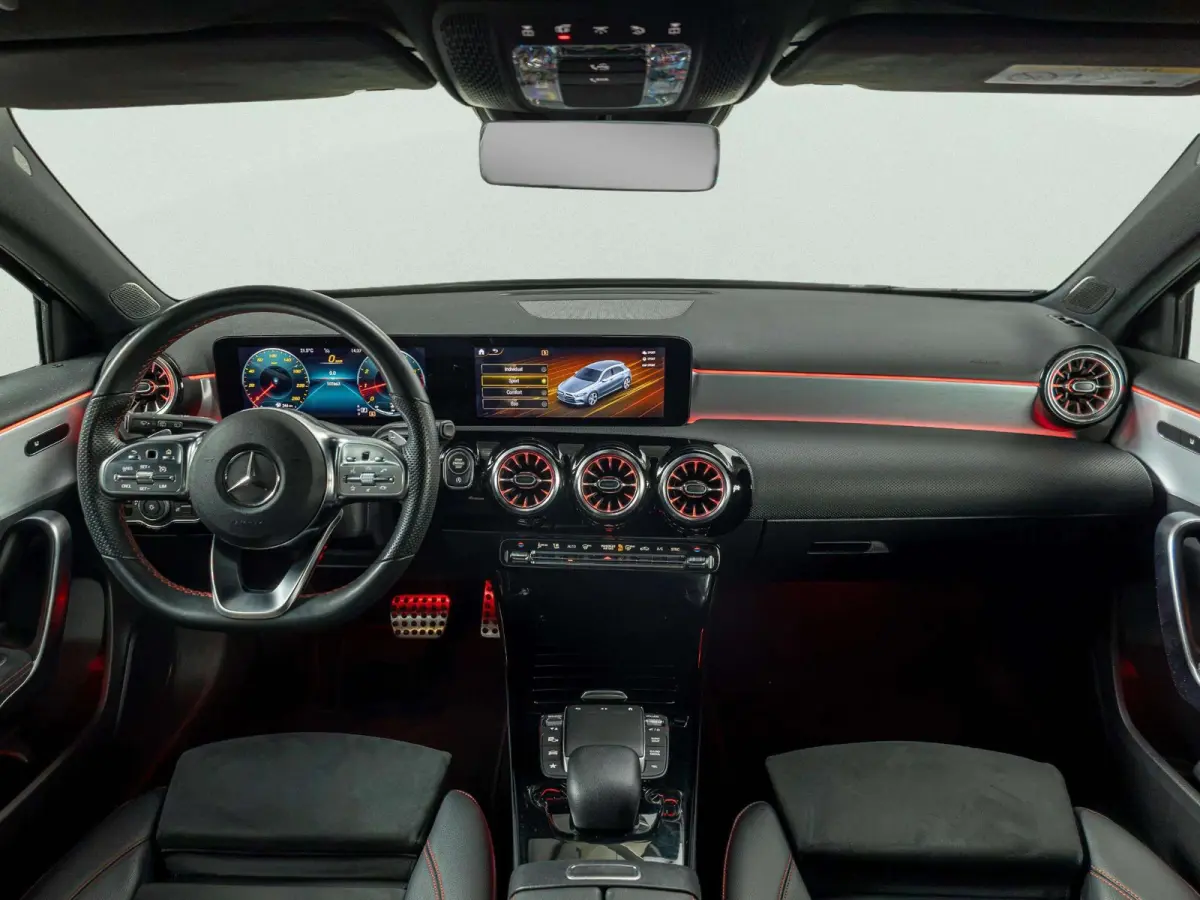 Hatchback 180 Business Solution AMG