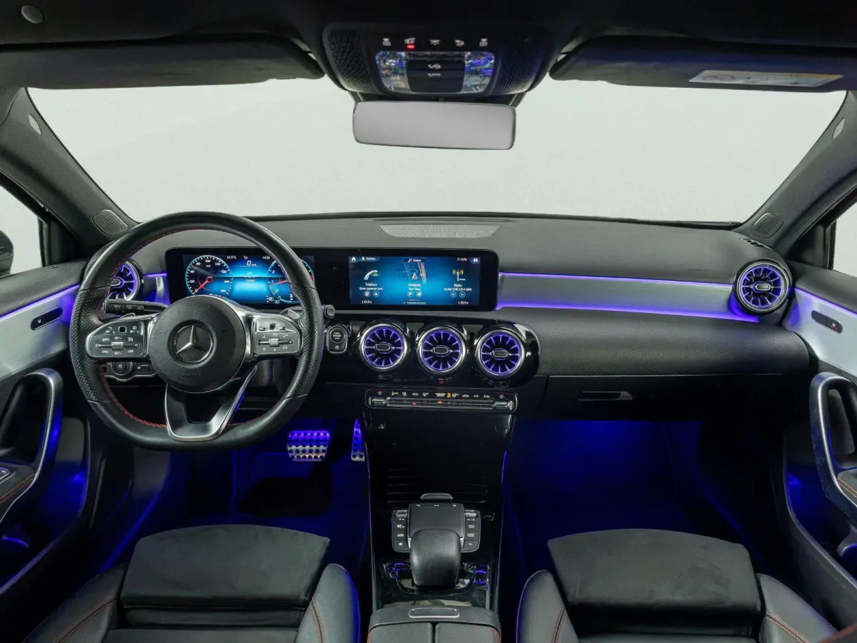 Hatchback 180 Business Solution AMG