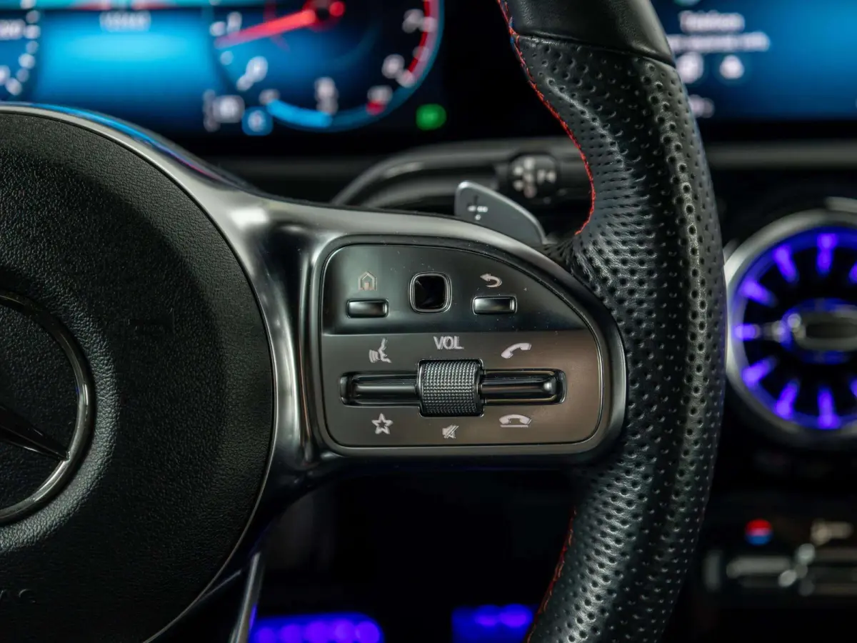 Hatchback 180 Business Solution AMG