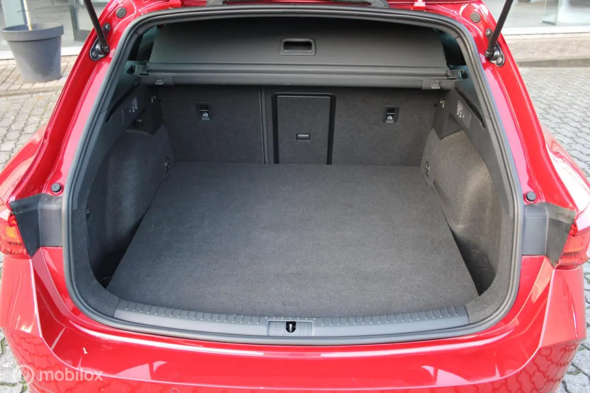 1.4 e-Hybrid Business