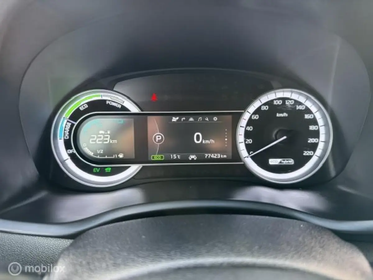 1.6 GDi Hybrid ExecutiveLine Stoel verwarming & verkoeling , stuur verwarmd, Parkeerhulp voor & achter , Navigatie , Camera , dodehoek detectie 1e eigenaar , Door ons nieuw geleverd en onder