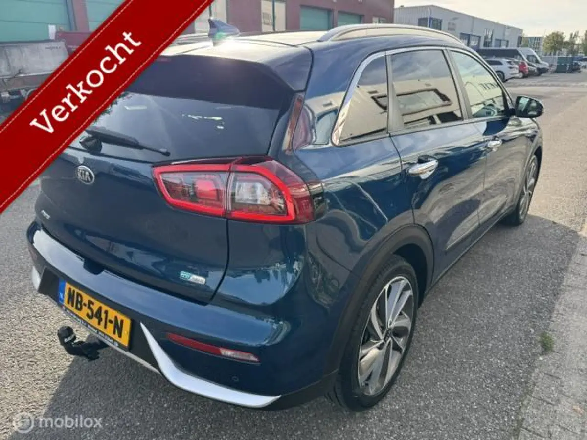1.6 GDi Hybrid ExecutiveLine Stoel verwarming & verkoeling , stuur verwarmd, Parkeerhulp voor & achter , Navigatie , Camera , dodehoek detectie 1e eigenaar , Door ons nieuw geleverd en onder
