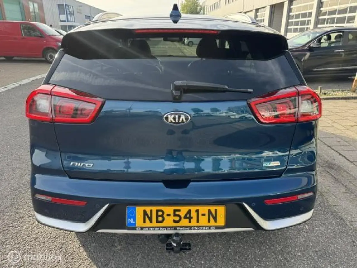 1.6 GDi Hybrid ExecutiveLine Stoel verwarming & verkoeling , stuur verwarmd, Parkeerhulp voor & achter , Navigatie , Camera , dodehoek detectie 1e eigenaar , Door ons nieuw geleverd en onder