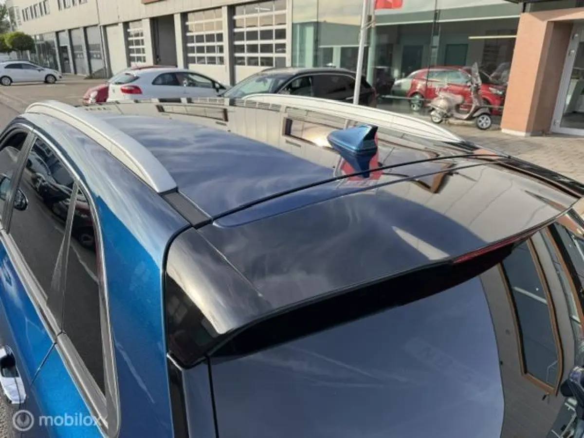 1.6 GDi Hybrid ExecutiveLine Stoel verwarming & verkoeling , stuur verwarmd, Parkeerhulp voor & achter , Navigatie , Camera , dodehoek detectie 1e eigenaar , Door ons nieuw geleverd en onder