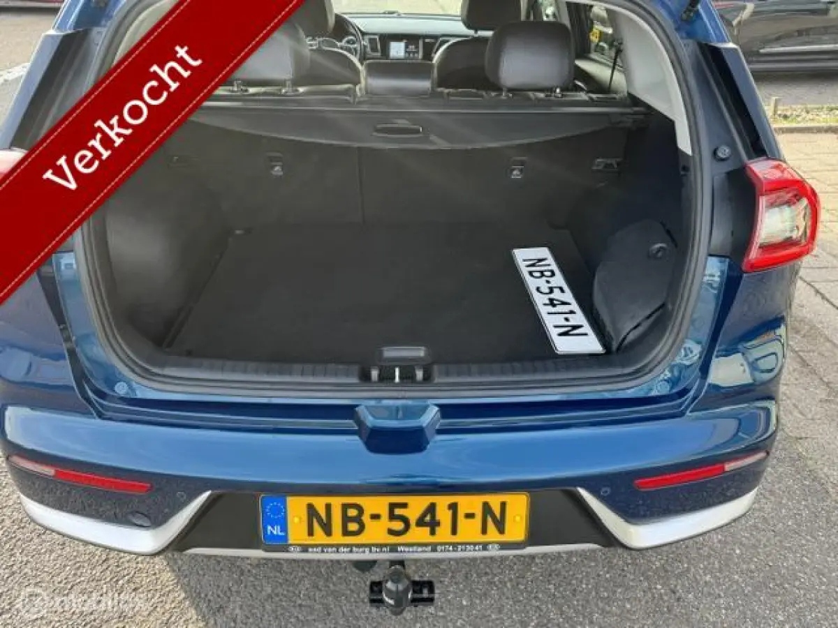 1.6 GDi Hybrid ExecutiveLine Stoel verwarming & verkoeling , stuur verwarmd, Parkeerhulp voor & achter , Navigatie , Camera , dodehoek detectie 1e eigenaar , Door ons nieuw geleverd en onder