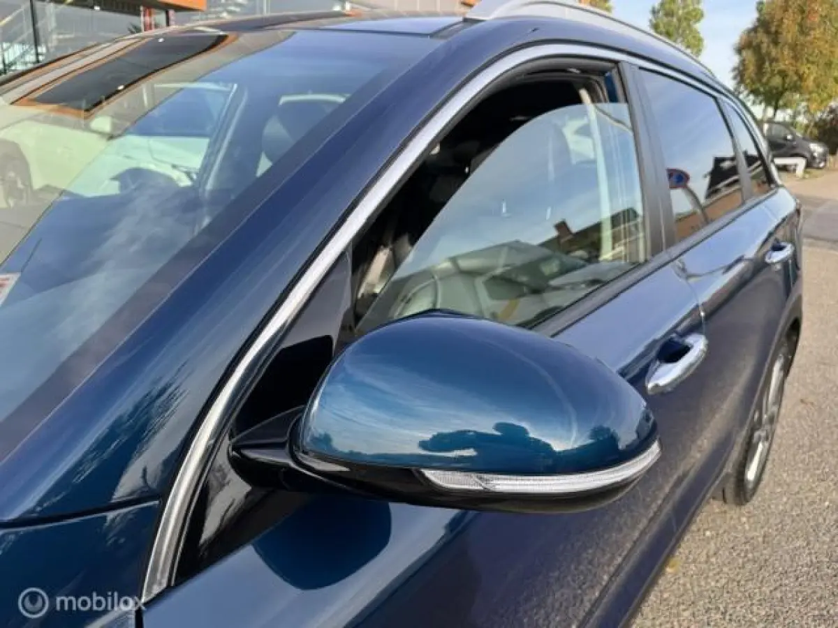 1.6 GDi Hybrid ExecutiveLine Stoel verwarming & verkoeling , stuur verwarmd, Parkeerhulp voor & achter , Navigatie , Camera , dodehoek detectie 1e eigenaar , Door ons nieuw geleverd en onder