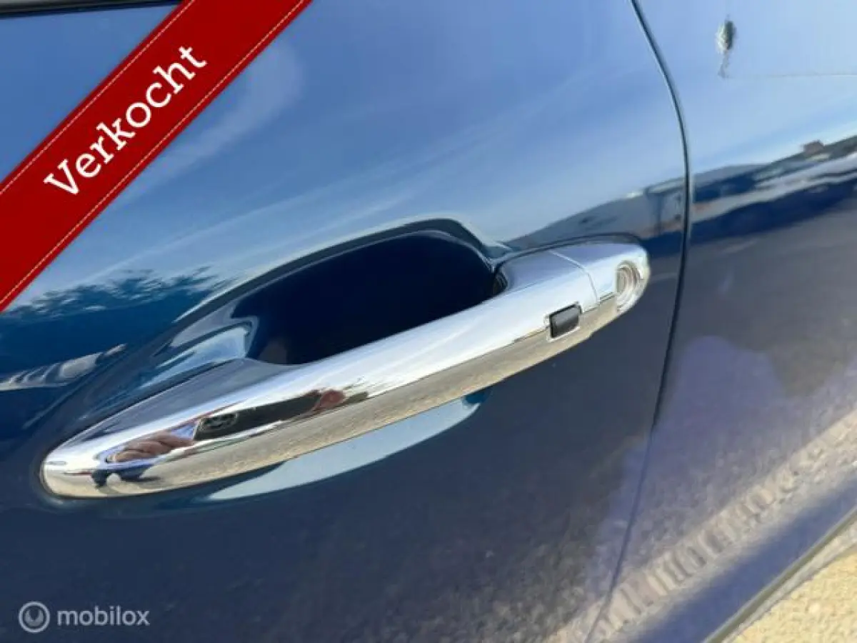 1.6 GDi Hybrid ExecutiveLine Stoel verwarming & verkoeling , stuur verwarmd, Parkeerhulp voor & achter , Navigatie , Camera , dodehoek detectie 1e eigenaar , Door ons nieuw geleverd en onder