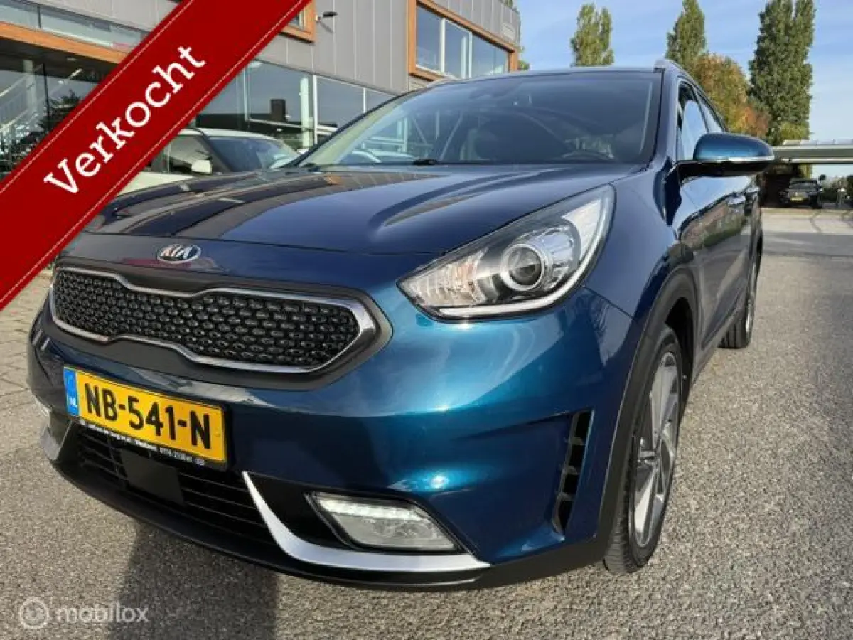 1.6 GDi Hybrid ExecutiveLine Stoel verwarming & verkoeling , stuur verwarmd, Parkeerhulp voor & achter , Navigatie , Camera , dodehoek detectie 1e eigenaar , Door ons nieuw geleverd en onder