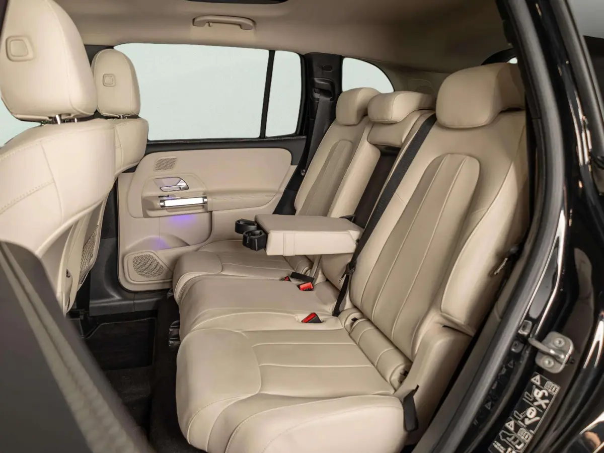 200 Luxury Line 7p.