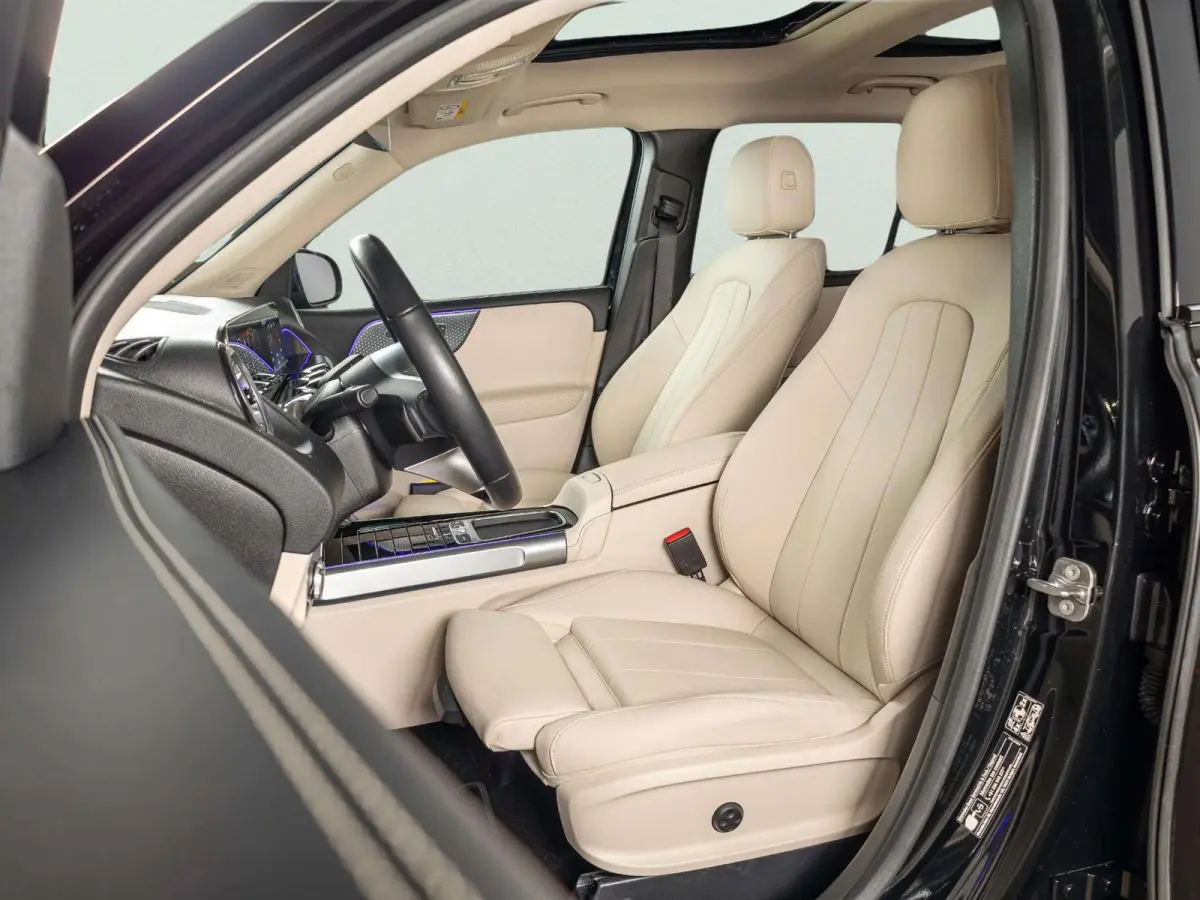 200 Luxury Line 7p.