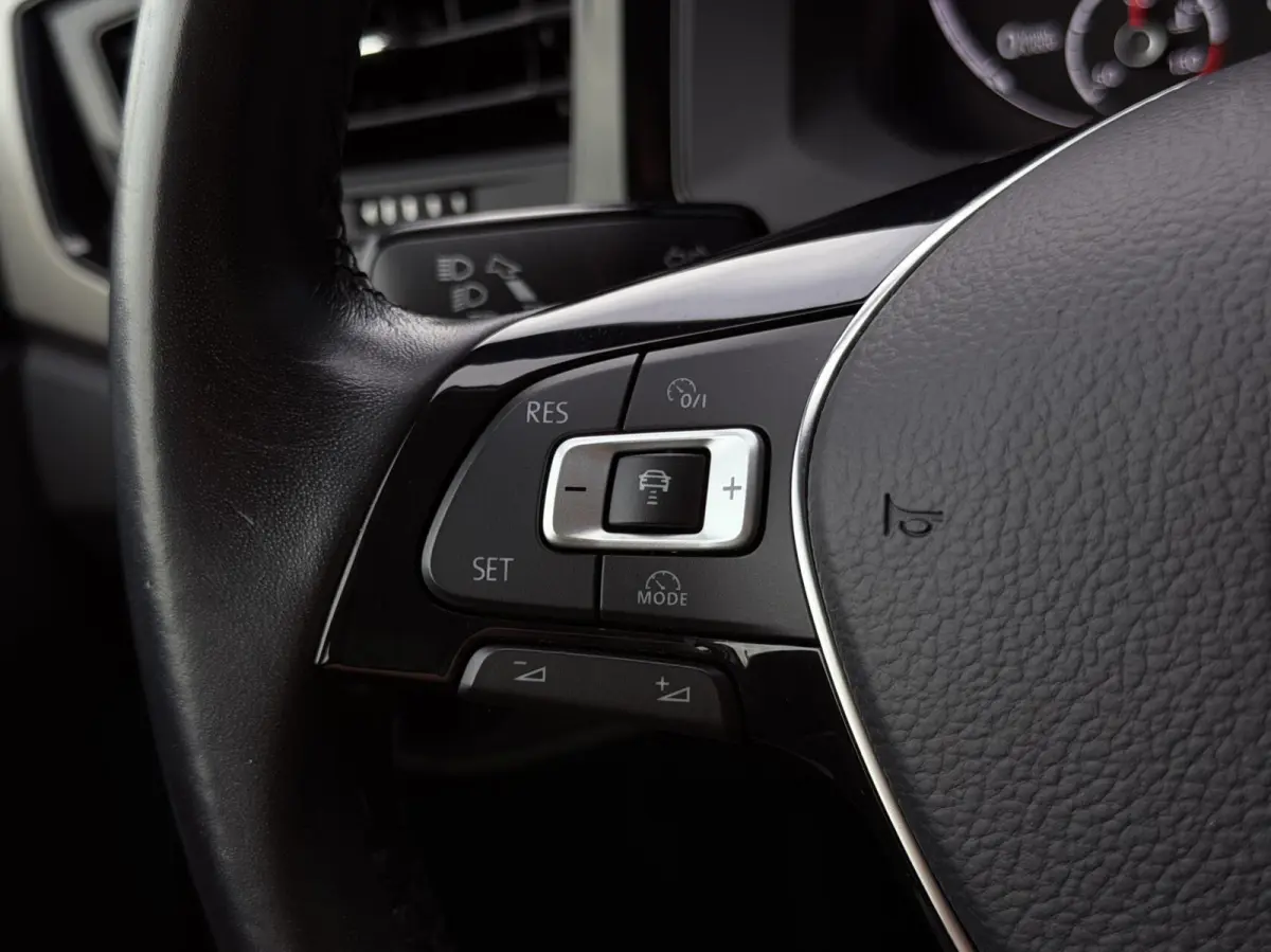 1.0 TSI Comfortline Business CARPLAY | ADAPT.CRUISE | CLIMA | PDC | NAV | 41'DKM!! | NAP | 1'EIG