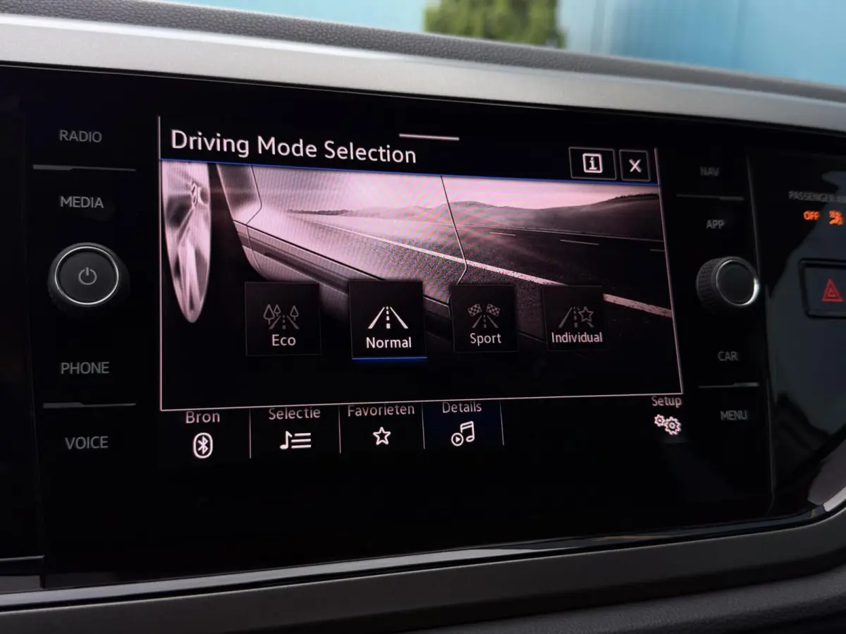 1.0 TSI Comfortline Business CARPLAY | ADAPT.CRUISE | CLIMA | PDC | NAV | 41'DKM!! | NAP | 1'EIG