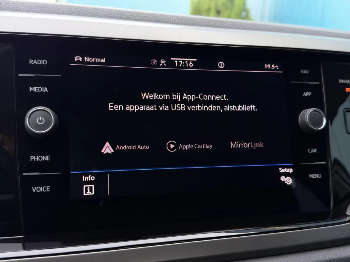 1.0 TSI Comfortline Business CARPLAY | ADAPT.CRUISE | CLIMA | PDC | NAV | 41'DKM!! | NAP | 1'EIG