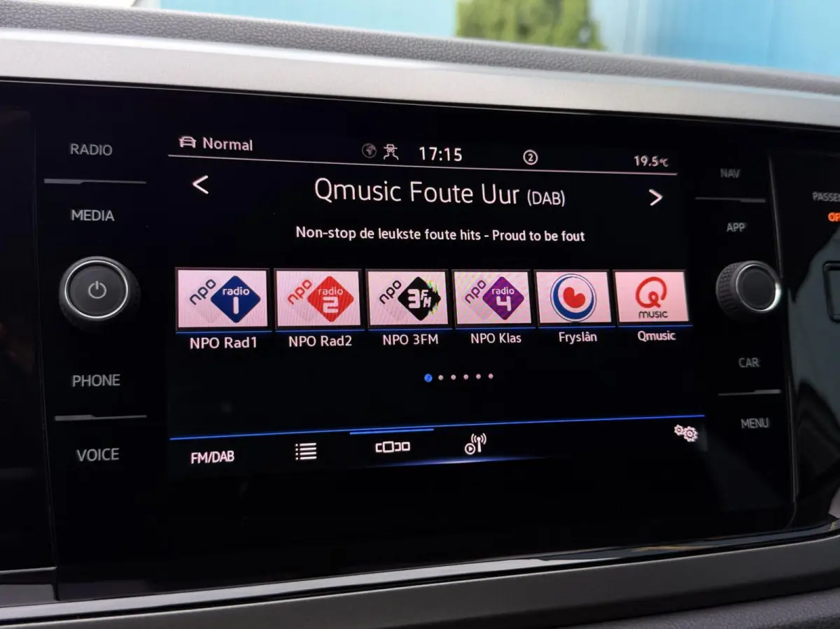 1.0 TSI Comfortline Business CARPLAY | ADAPT.CRUISE | CLIMA | PDC | NAV | 41'DKM!! | NAP | 1'EIG