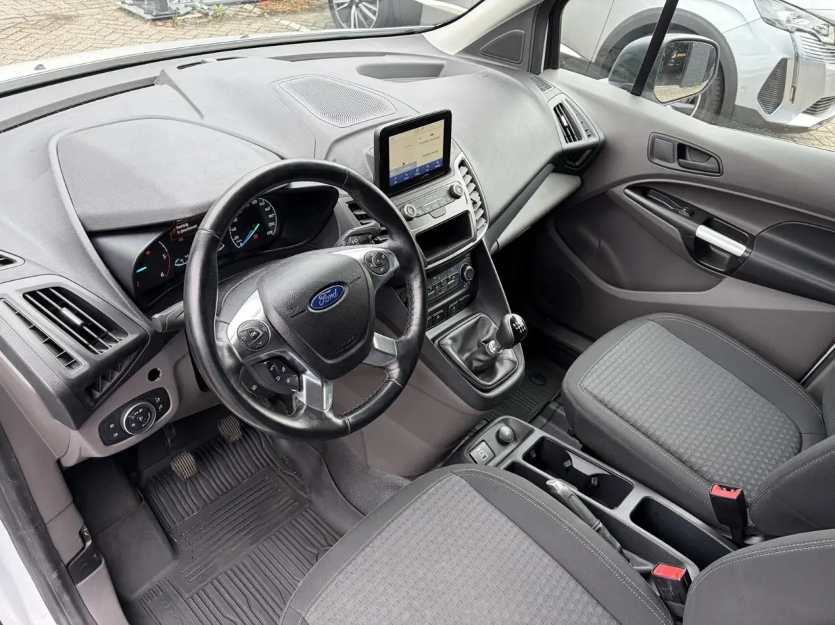 1.5 L2 Trend Carplay / Trekhaak / NAP