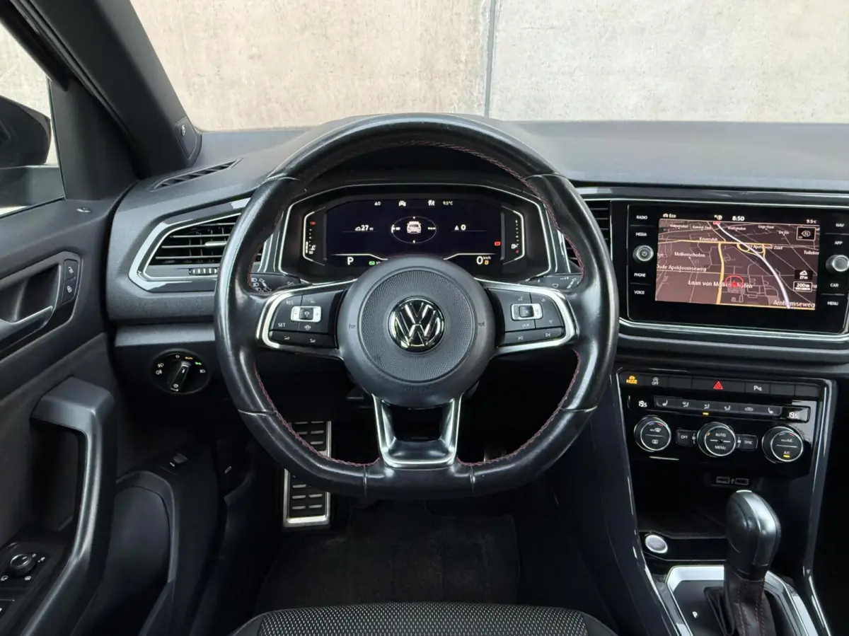 1.5 TSI Sport Business R-Line | Panorama dak | Camera | Keyless | CarPlay | Adaptieve Cruise |