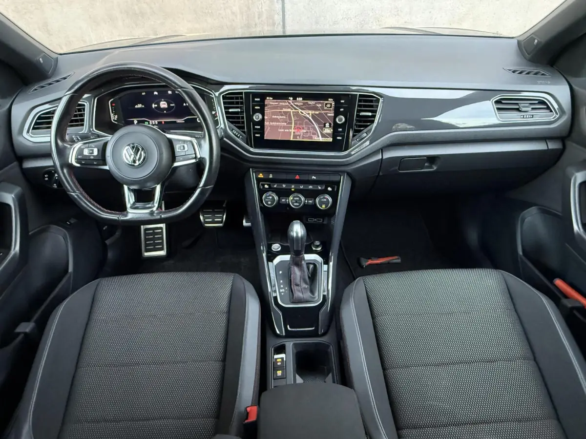 1.5 TSI Sport Business R-Line | Panorama dak | Camera | Keyless | CarPlay | Adaptieve Cruise |